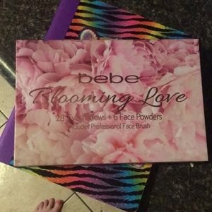 Bebe blooming love eye and face pallet